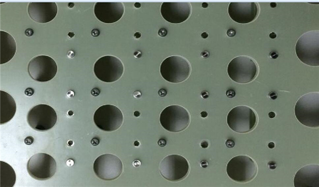 波峰焊治具清洗后.jpg 波峰焊治具清洗后.jpg