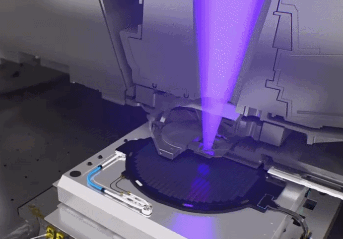 中國在芯片光刻技術領域近年取得多項重大突破和芯片清洗劑介紹